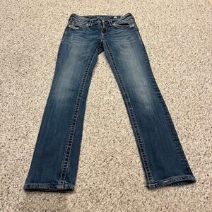 Miss Me Low Rise Straight Fit Jeans Sz 27 Denim 28" Inseam Medium Wash